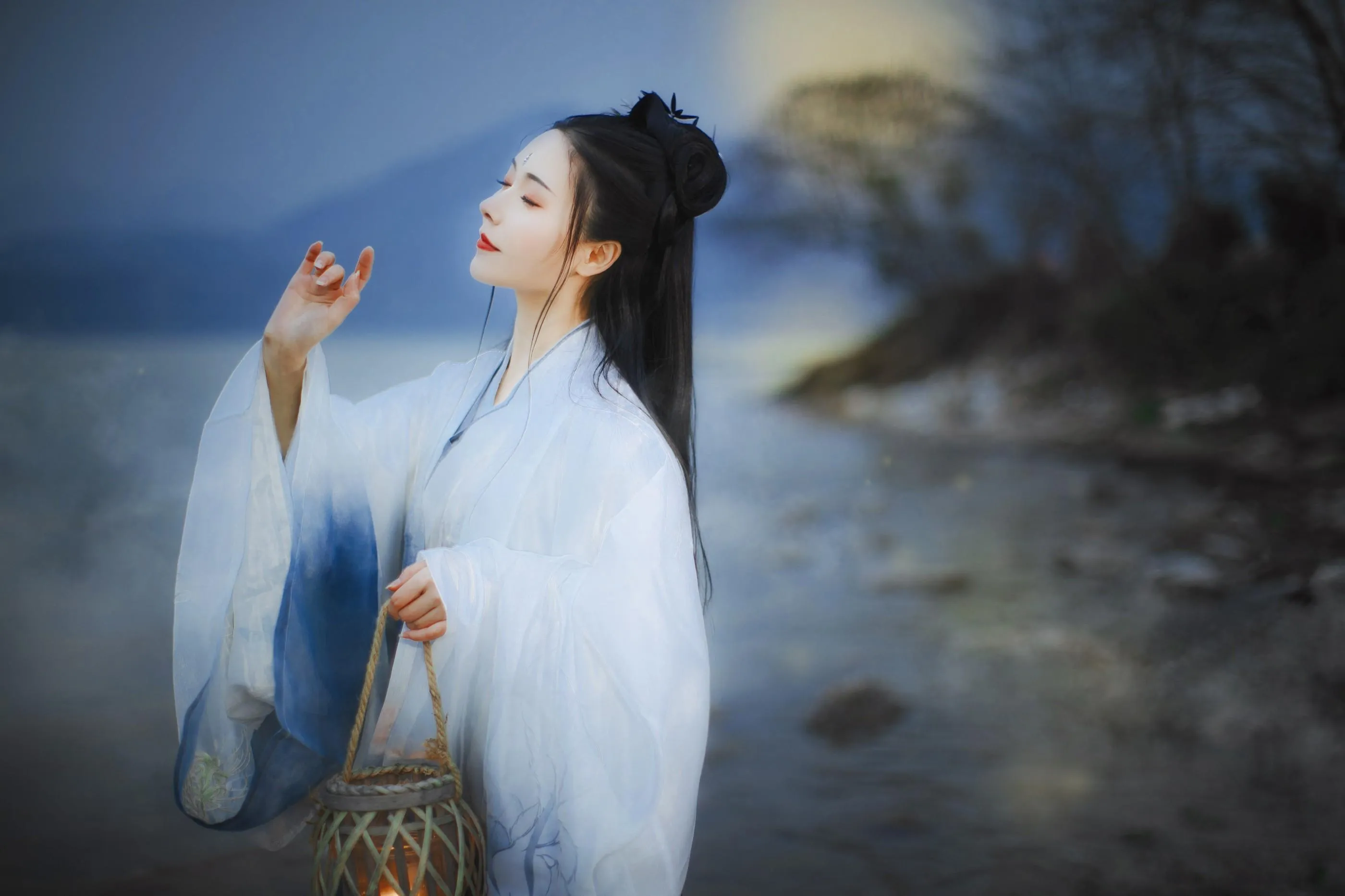 [YITUYU艺图语]2021.10.28 海底月 葵花花花儿 [20P]插图